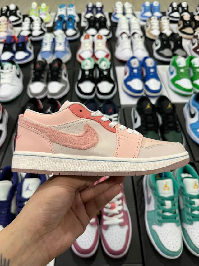 AJ1 Low