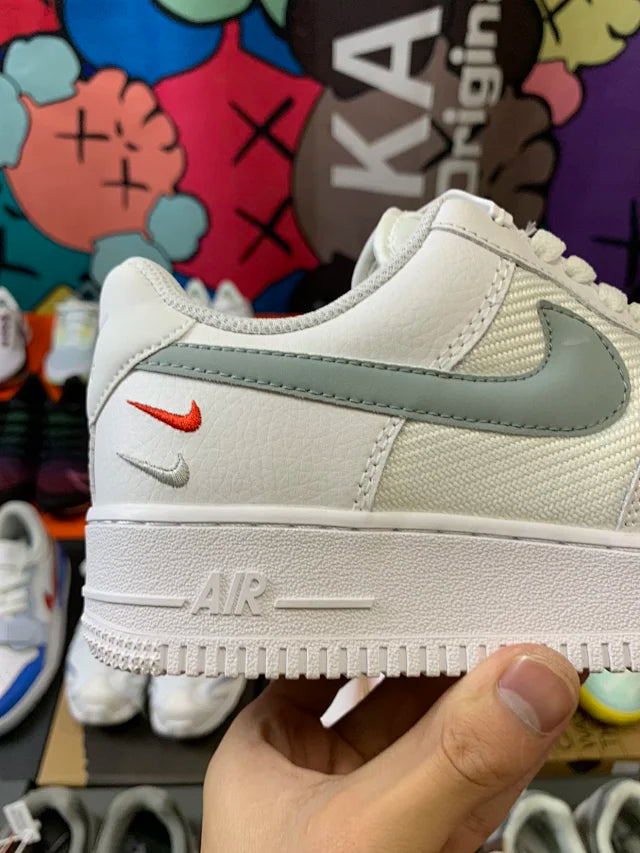 AF1