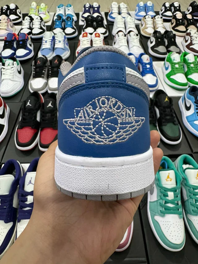 AJ1 Low