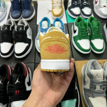 AJ1 Low