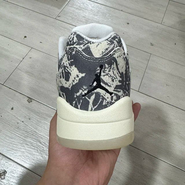 AJ 5  Low Expression