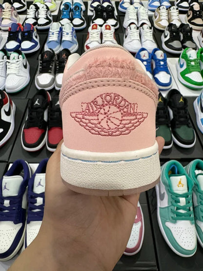 AJ1 Low