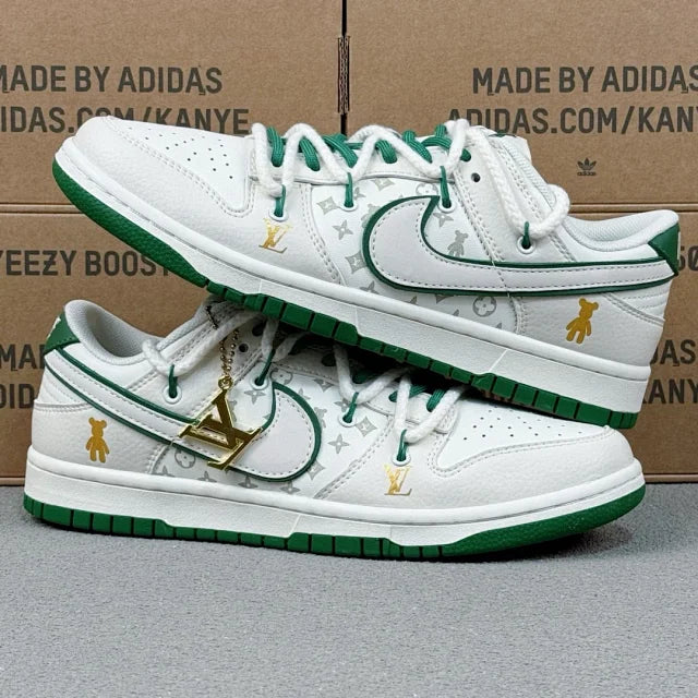 Dunk x LV