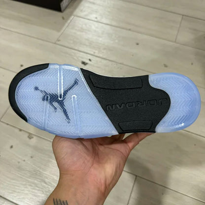AJ 5  Low White Wolf Grey