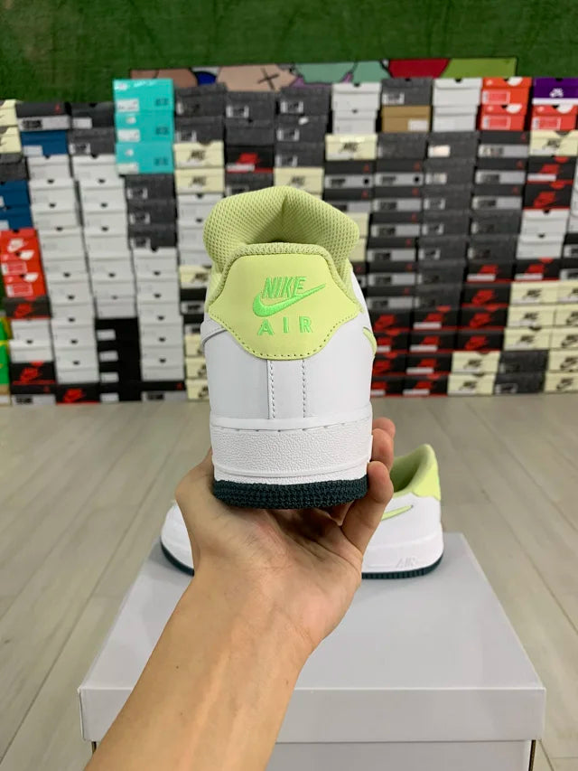 AF1