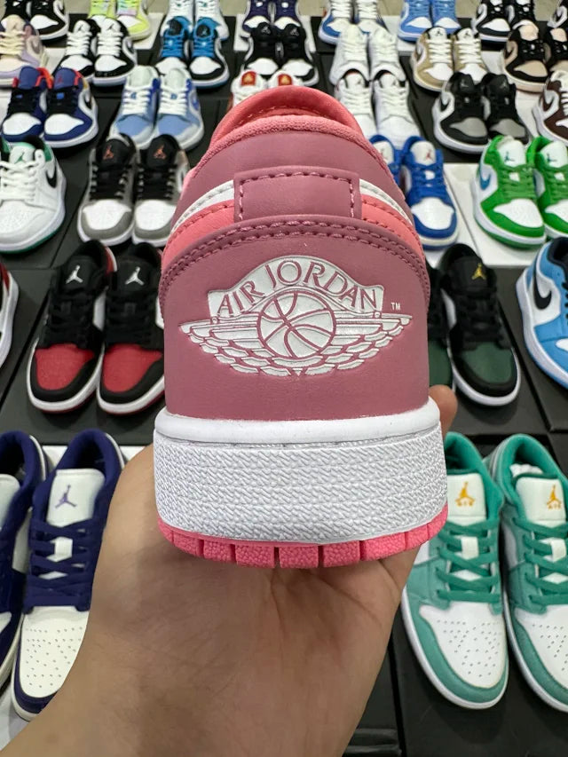 AJ1 Low