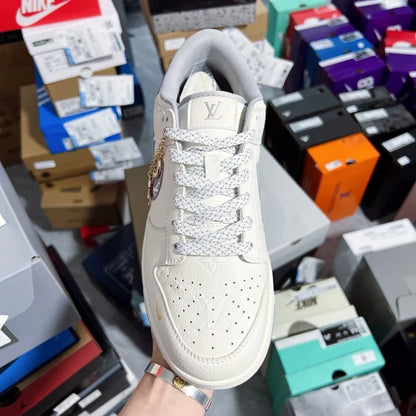 Dunk x LV