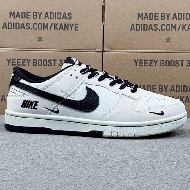 Dunk SP Black And White