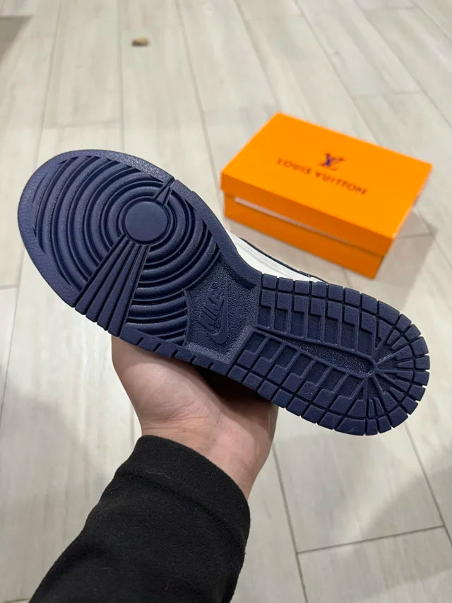 Dunk x LV
