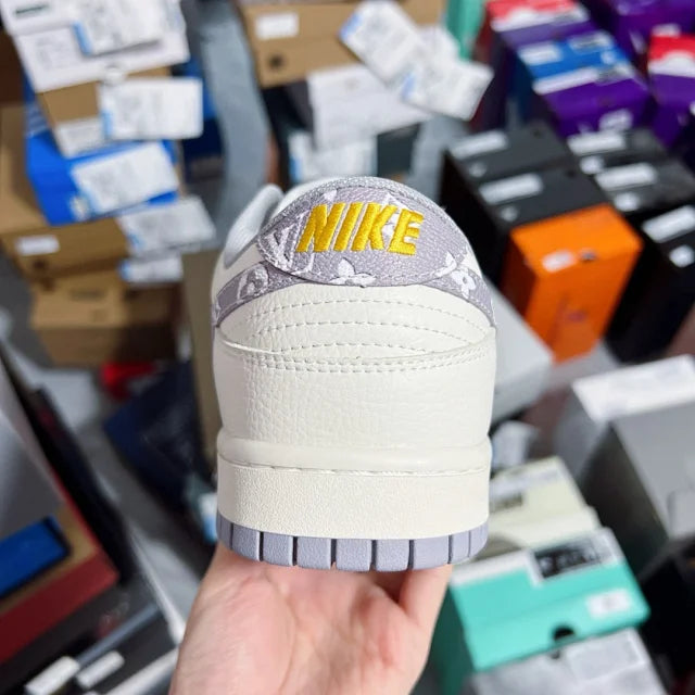 Dunk x LV