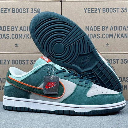 Dunk SB Green And White