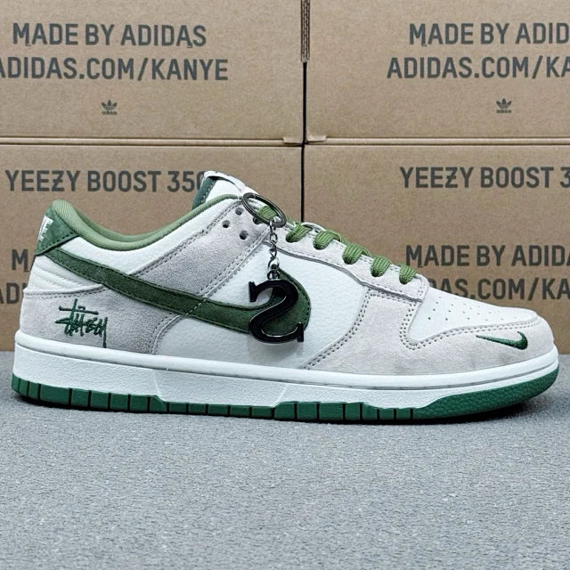 Dunk x Stussy