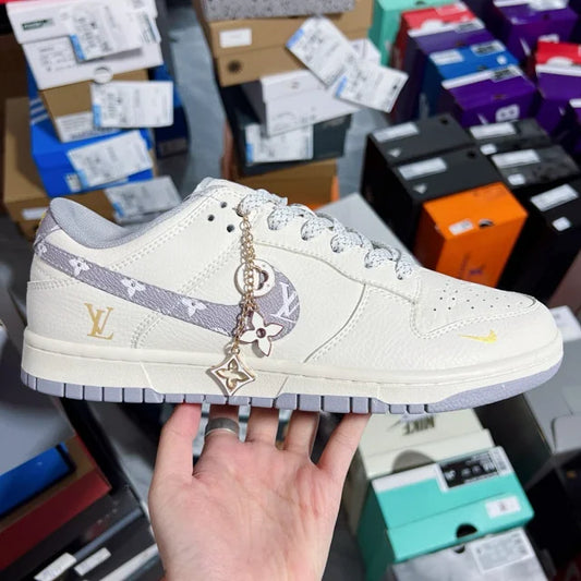Dunk x LV