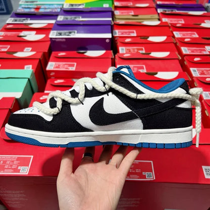 Dunk SP Black And White