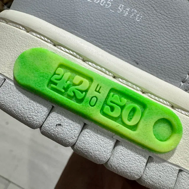 Dunk Low Off No.42