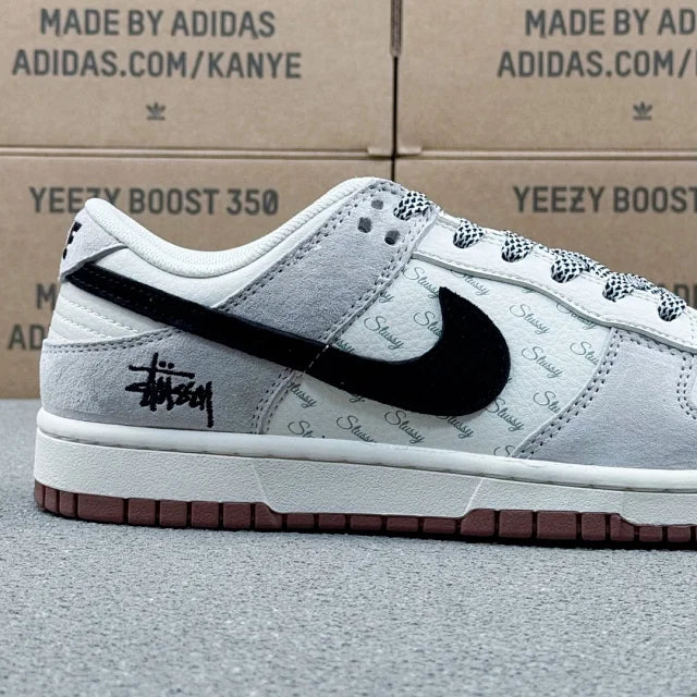 Dunk x Stussy
