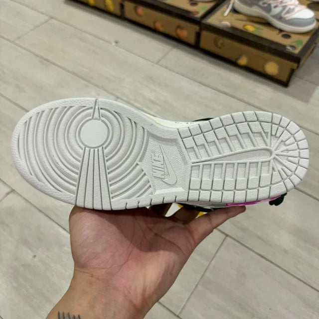 Dunk Low Off No.22