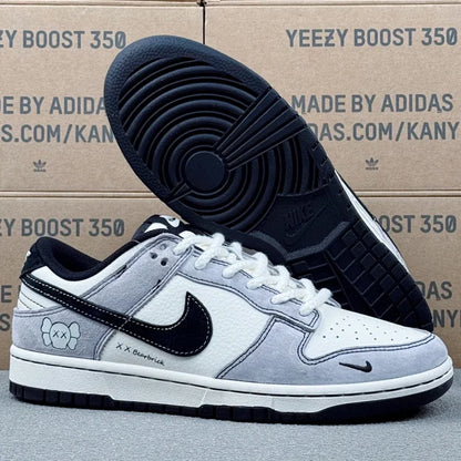 Dunk x Kaws