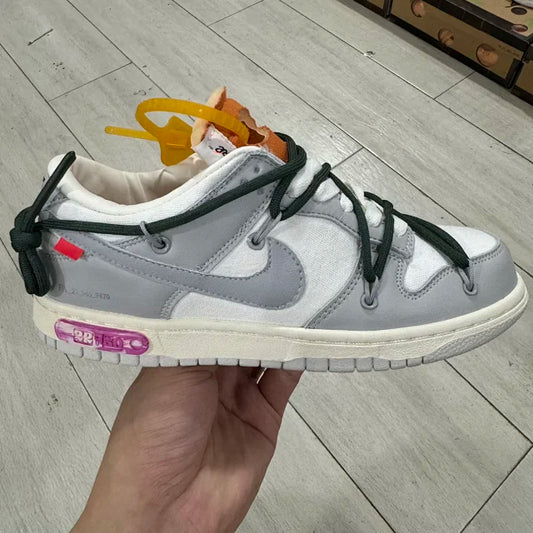 Dunk Low Off No.22