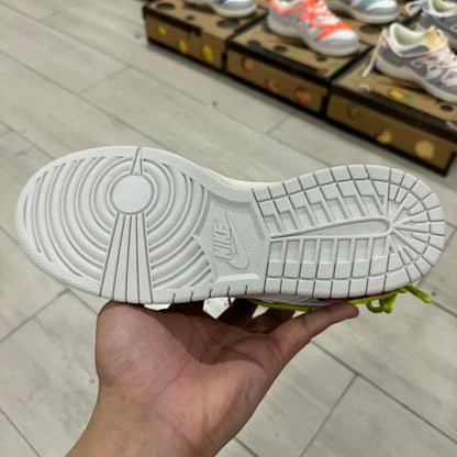 Dunk Low Off No.08