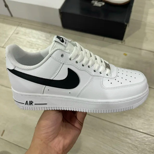 AF1 WHITE/BLACK