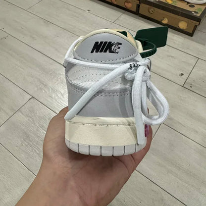 Dunk Low Off No.25