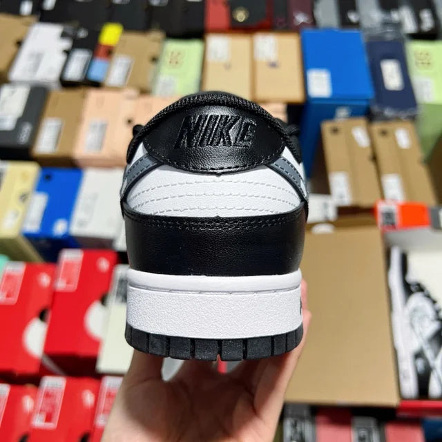 Dunk SP Black And White