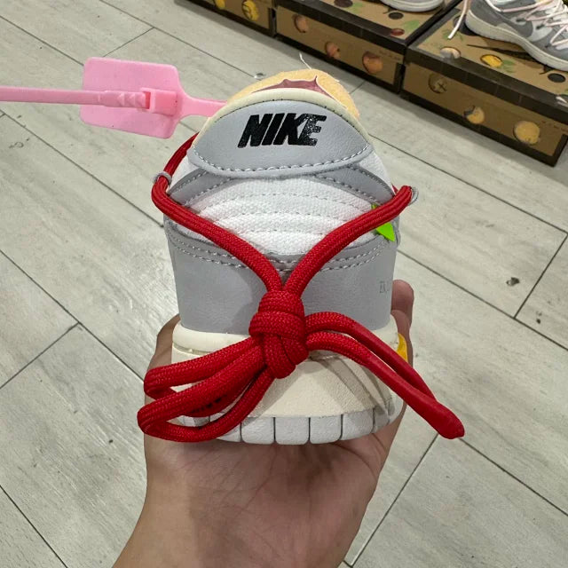 Dunk Low Off No.06