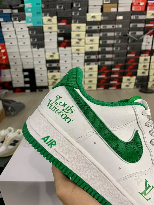 AF1 x LV