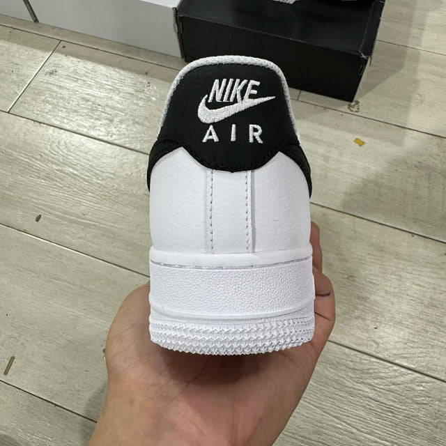AF1 BLACK/WHITE