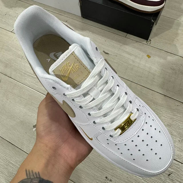 AF1 Essential