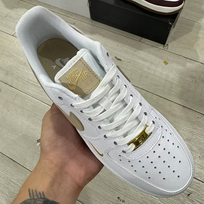 AF1 Essential