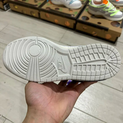 Dunk Low Off No.28