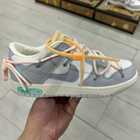Dunk Low Off No. 09