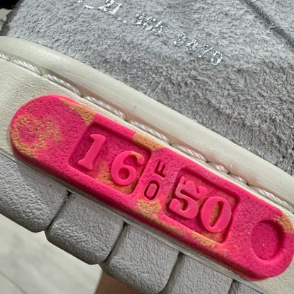 Dunk Low Off No. 16