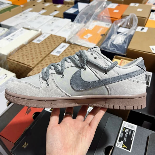 Dunk x Lv