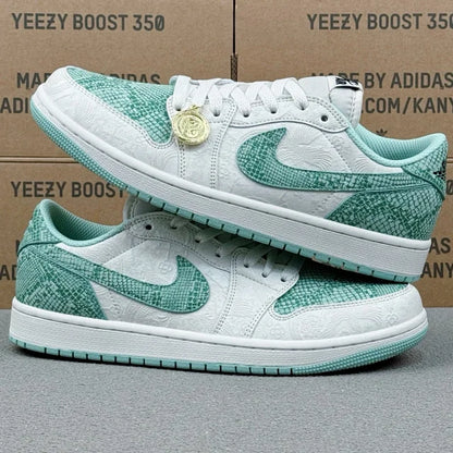 AJ1 Low