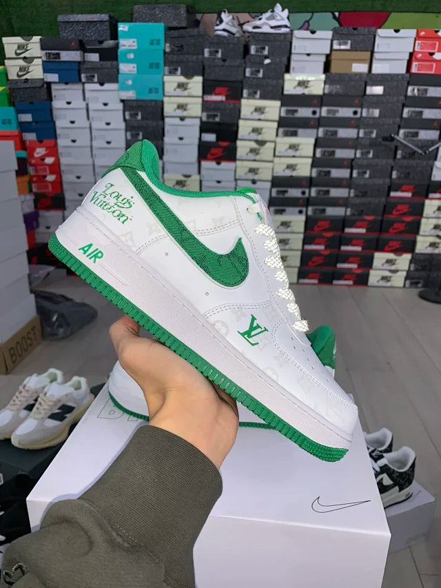 AF1 x LV