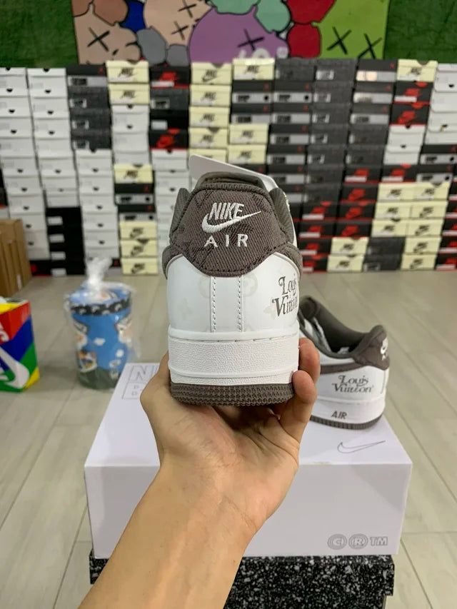AF1 x LV
