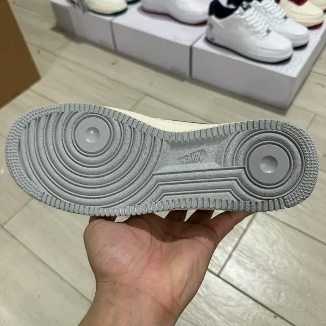 AF1