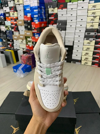 AJ1 Low