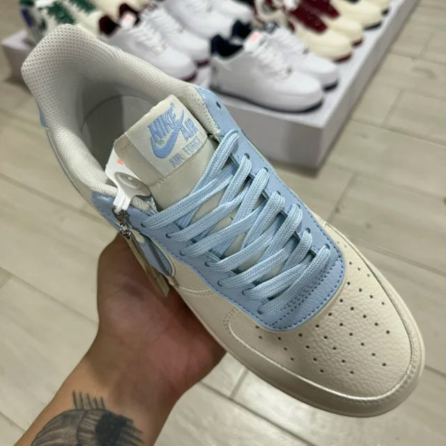 AF1