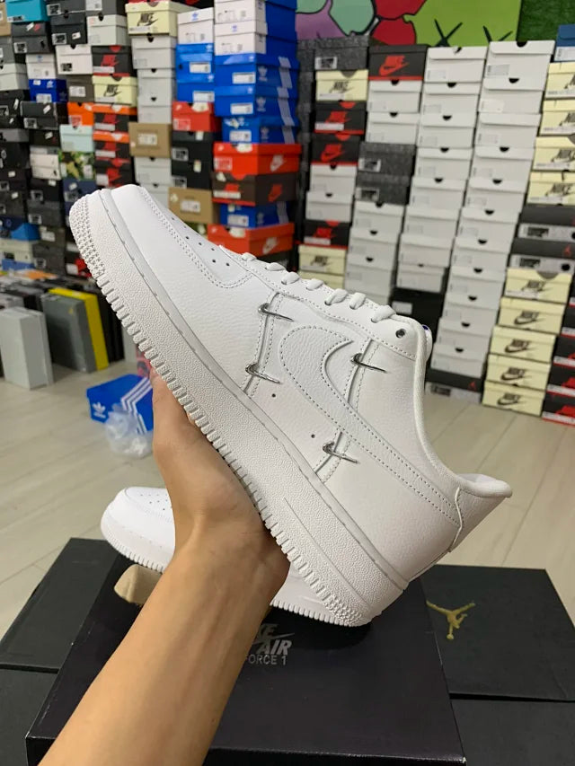 AF1