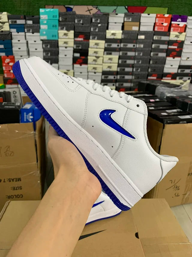 AF1