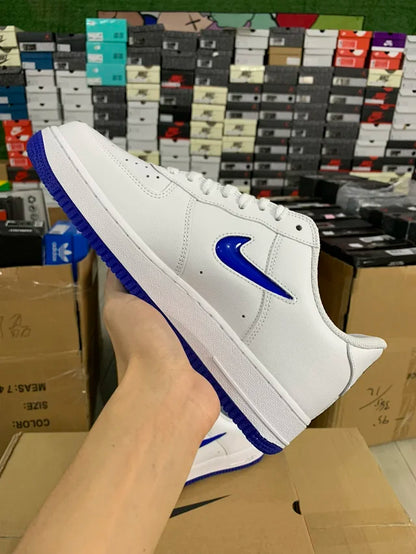 AF1