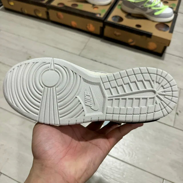 Dunk Low Off No.37
