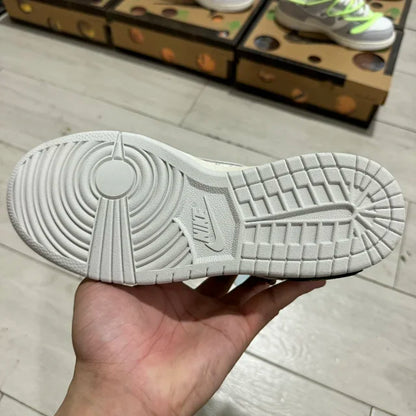 Dunk Low Off No.37