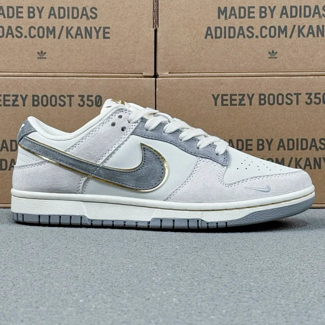 Dunk SP White Grey