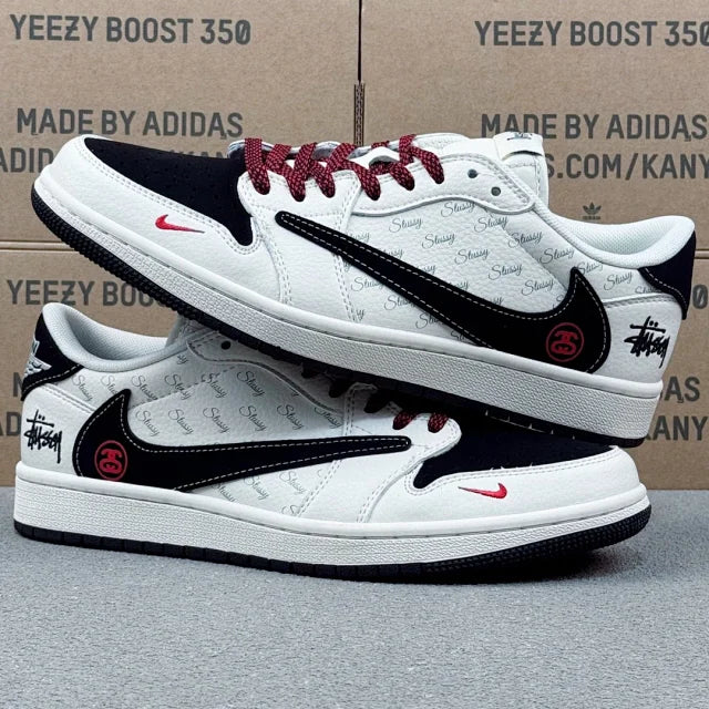 AJ1 Low Stussy Black and white