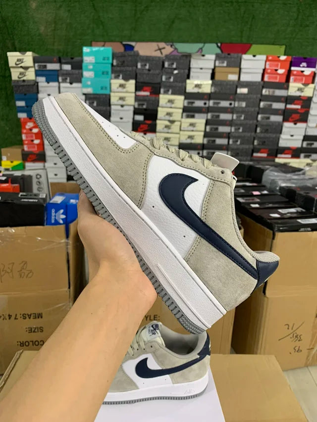 AF1